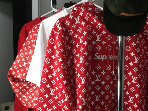 louis vuitton veste supreme|louis vuitton supreme real.